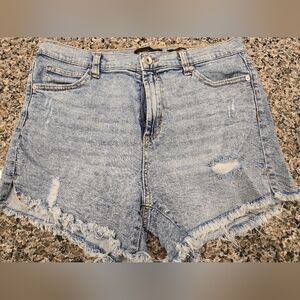 Kendall & Kylie Size 13 Shorts